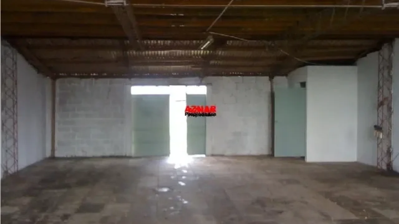 Galpón en venta en Sarmiento N° 1957  e/ Saavedra y Santa Maria