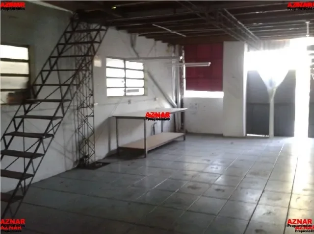 Galpón en venta en Sarmiento N° 1957  e/ Saavedra y Santa Maria