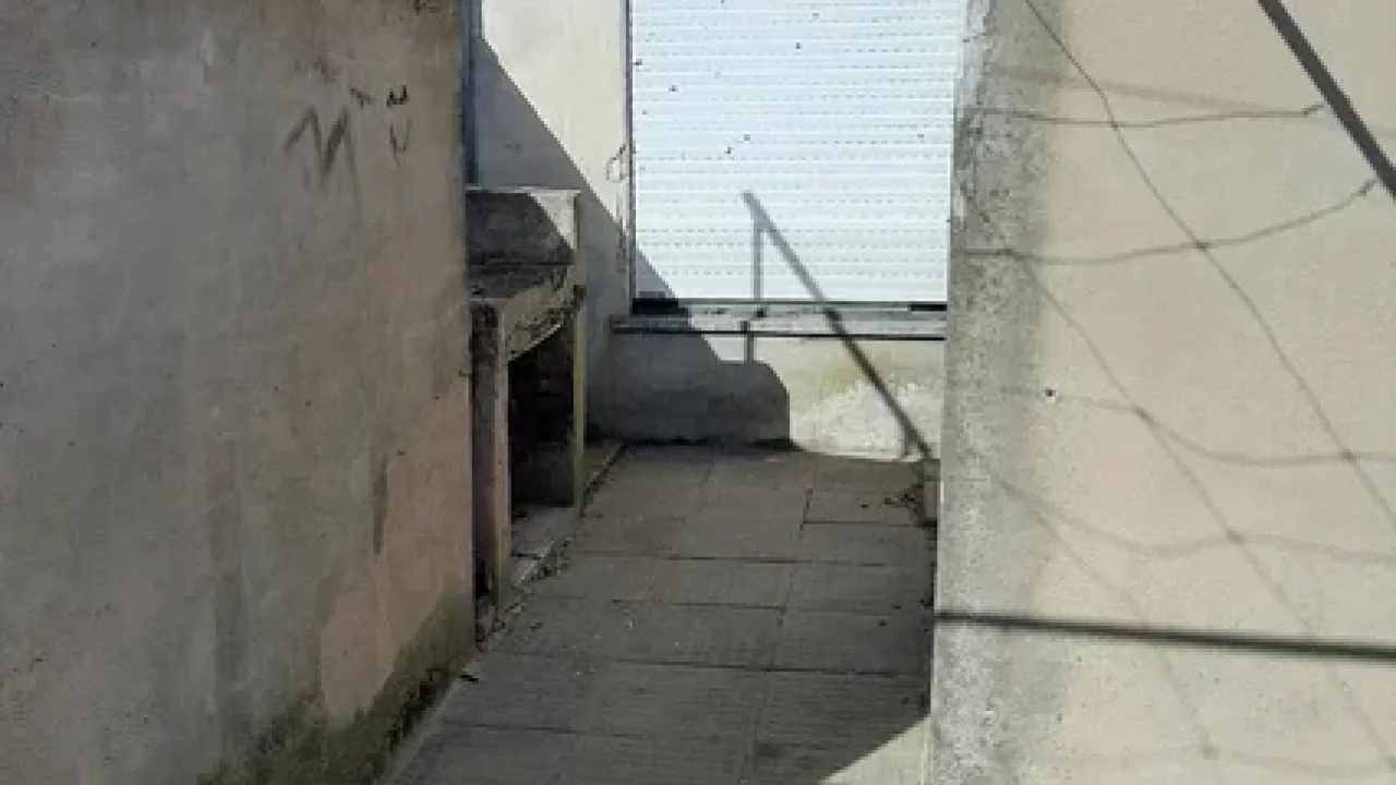 VENTA CASA CON LOCAL
