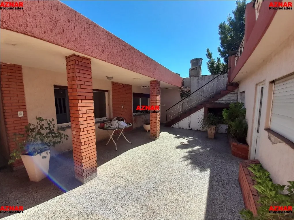 Casa en venta en España Nº 283 e/ R. Escalada y San Martin