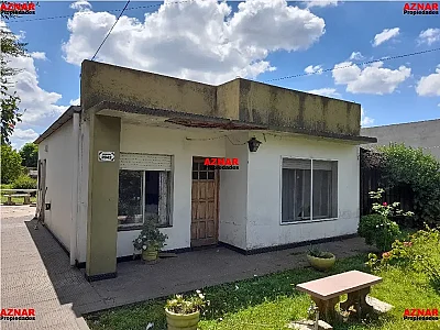 Casa en venta en Ameghino Nº 2042 e/ Sta. Maria y Sta. Rosa