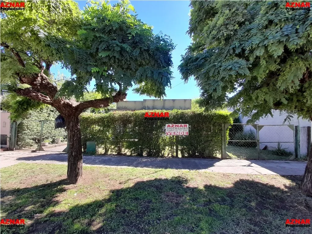 Casa en venta en Ameghino Nº 2042 e/ Sta. Maria y Sta. Rosa