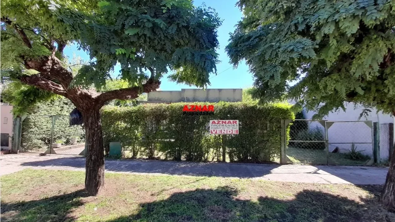 Casa en venta en Ameghino Nº 2042 e/ Sta. Maria y Sta. Rosa
