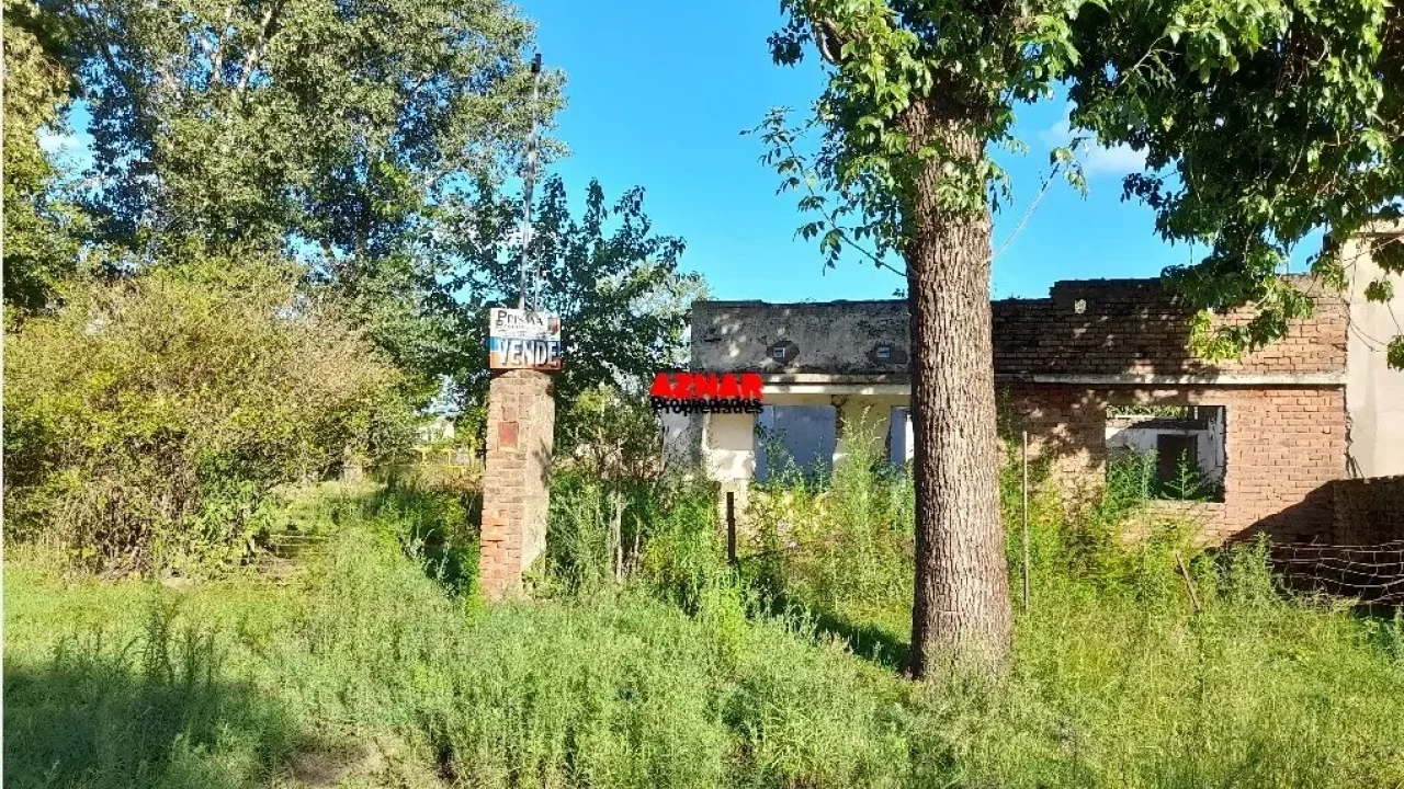 Terreno en venta en Los Claveles Nº 200 e/ Rivadavia y Los Fresnos