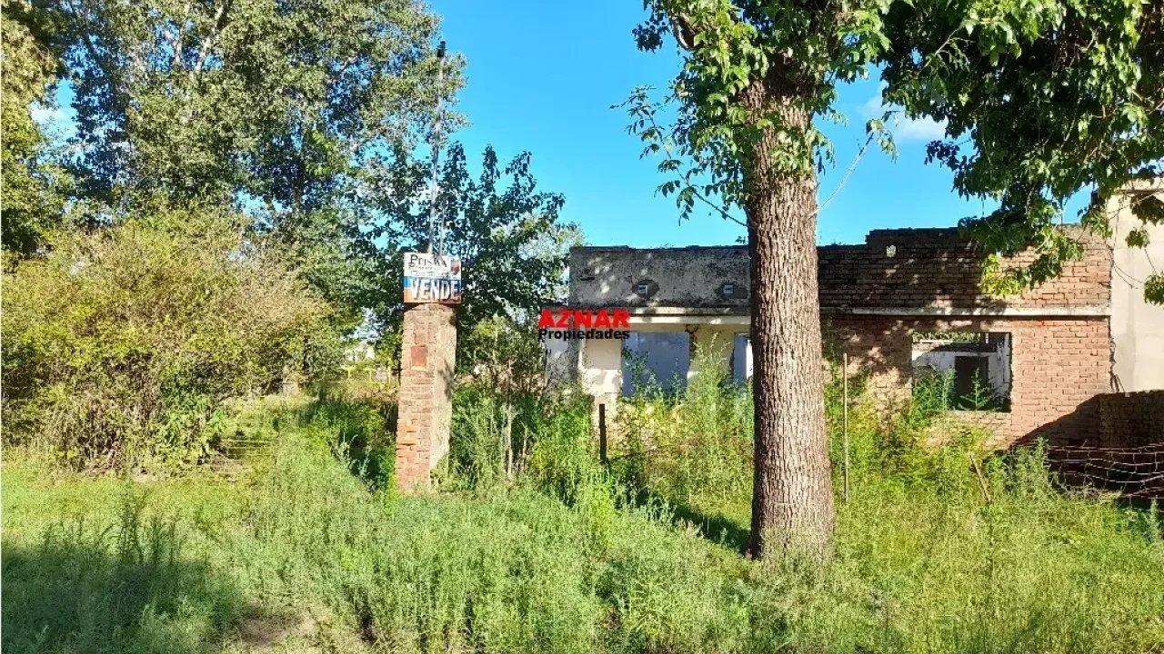 Terreno en venta en Los Claveles Nº 200 e/ Rivadavia y Los Fresnos