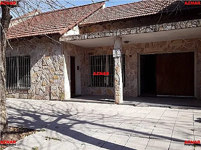 Casa en venta en Roca Nº 43 e/ Rivadavia y Gral. Paz