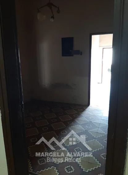 VENTA CASA CON LOCAL