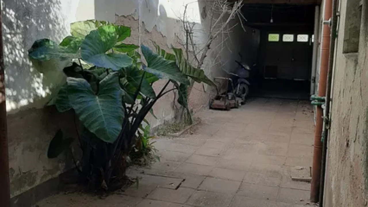 VENTA CASA CON LOCAL