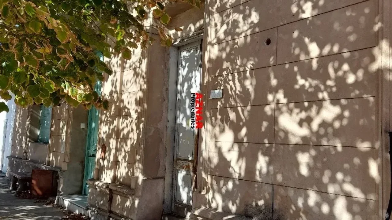 Casa en venta en Pellegrini Nº 1037 e/ Italia y Conesa
