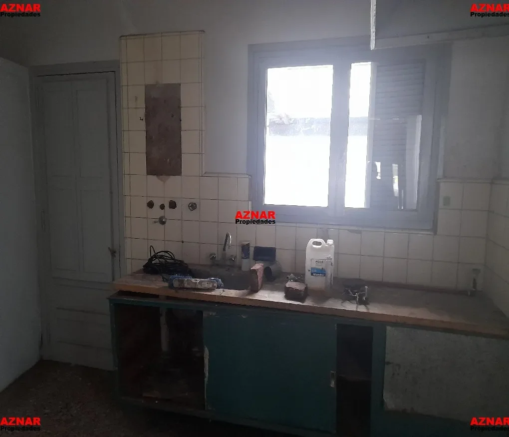 Local en venta en Rivadavia Nº 1976 e/ Balcarce y Necochea