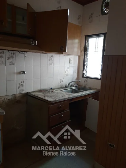 VENTA CASA CON LOCAL