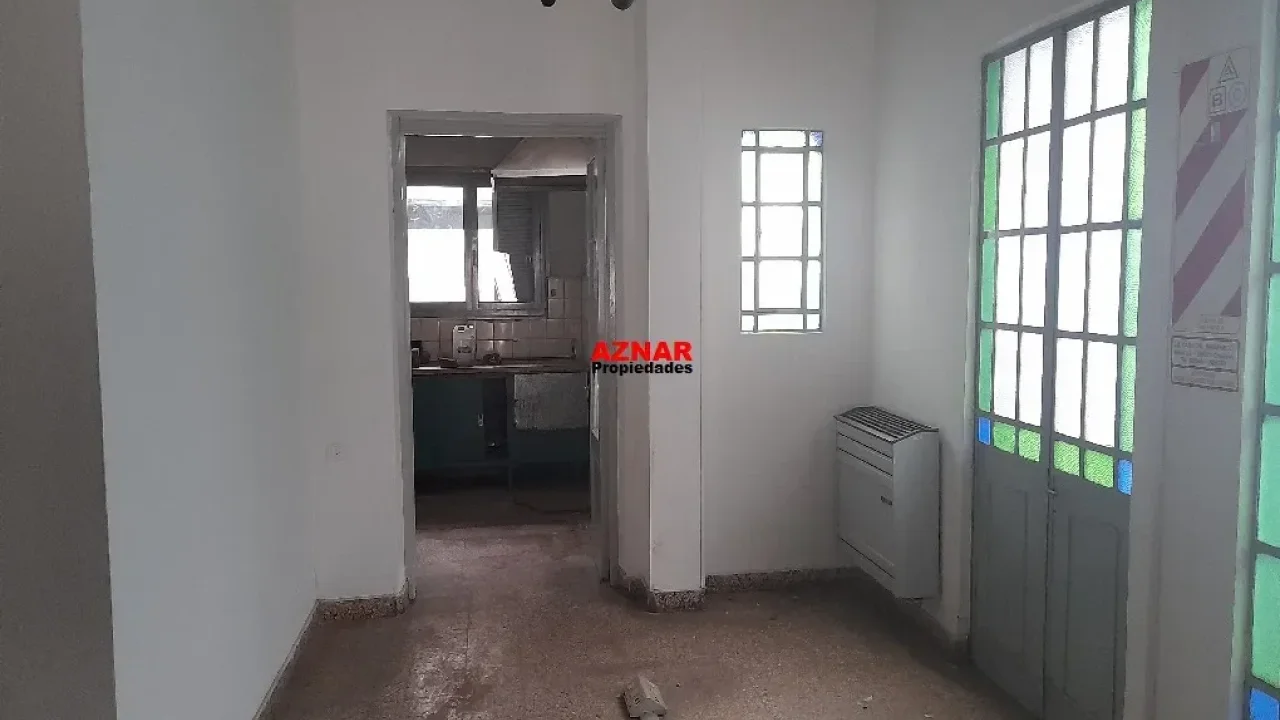 Local en venta en Rivadavia Nº 1976 e/ Balcarce y Necochea