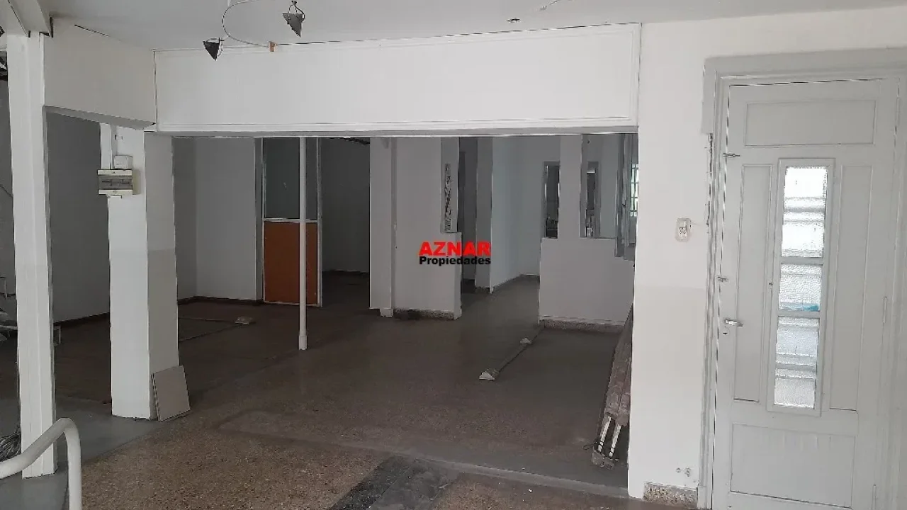 Local en venta en Rivadavia Nº 1976 e/ Balcarce y Necochea