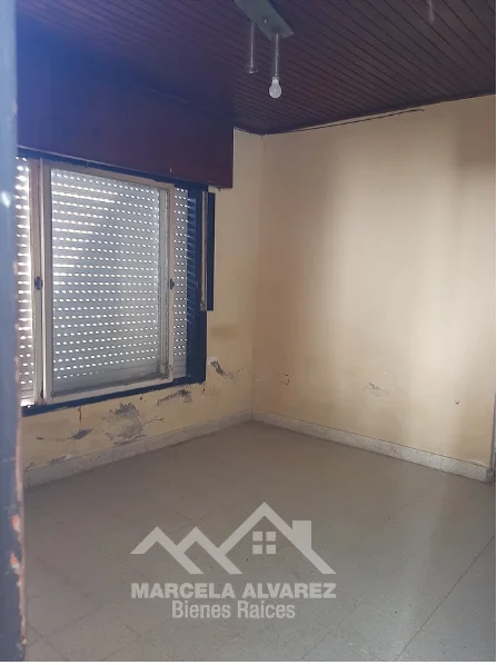 VENTA CASA CON LOCAL