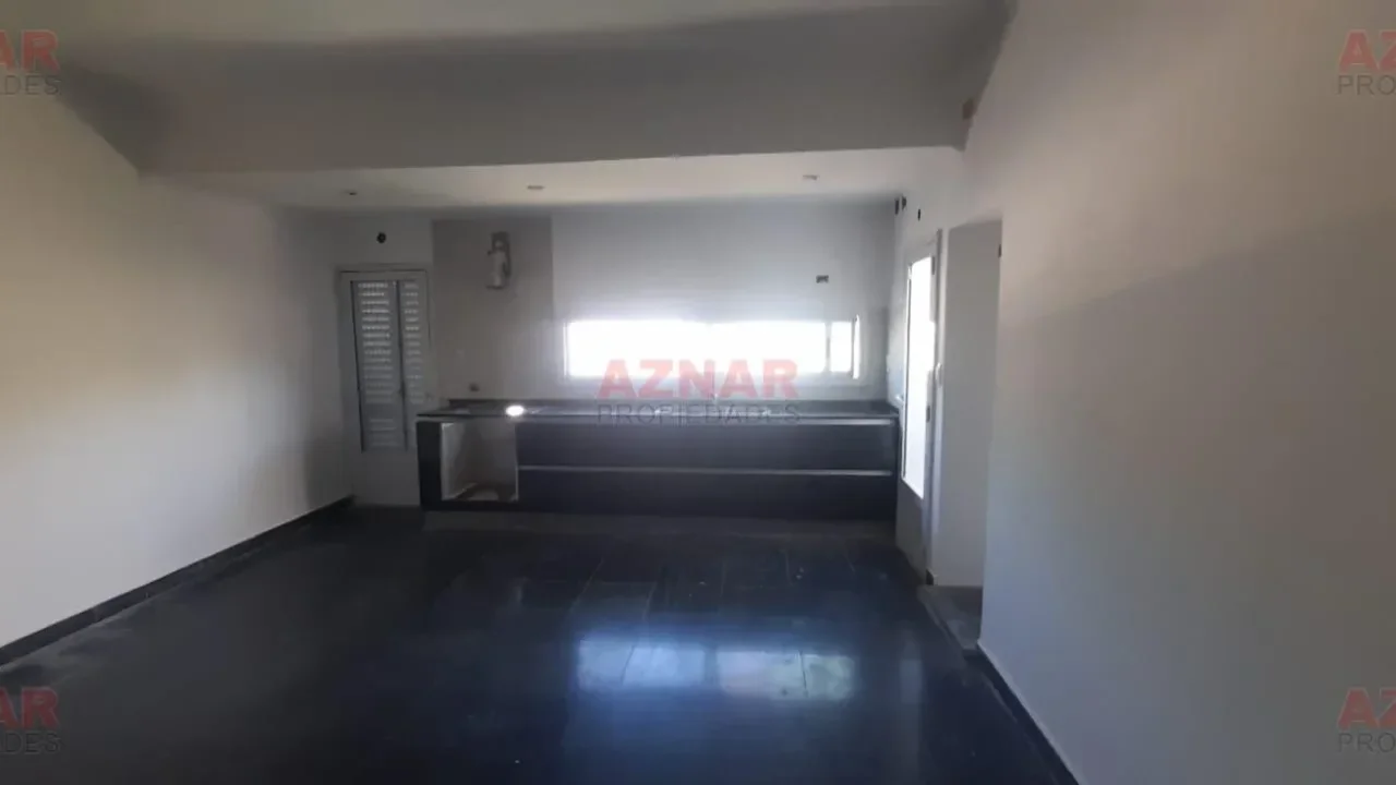 Local con vivienda en venta en Pellegrini Nº587 e/ Alvear y Las Heras