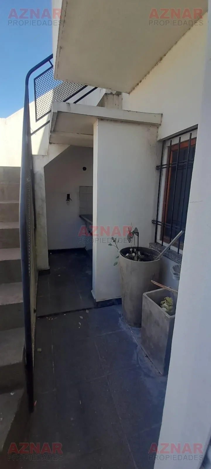 Local con vivienda en venta en Pellegrini Nº587 e/ Alvear y Las Heras