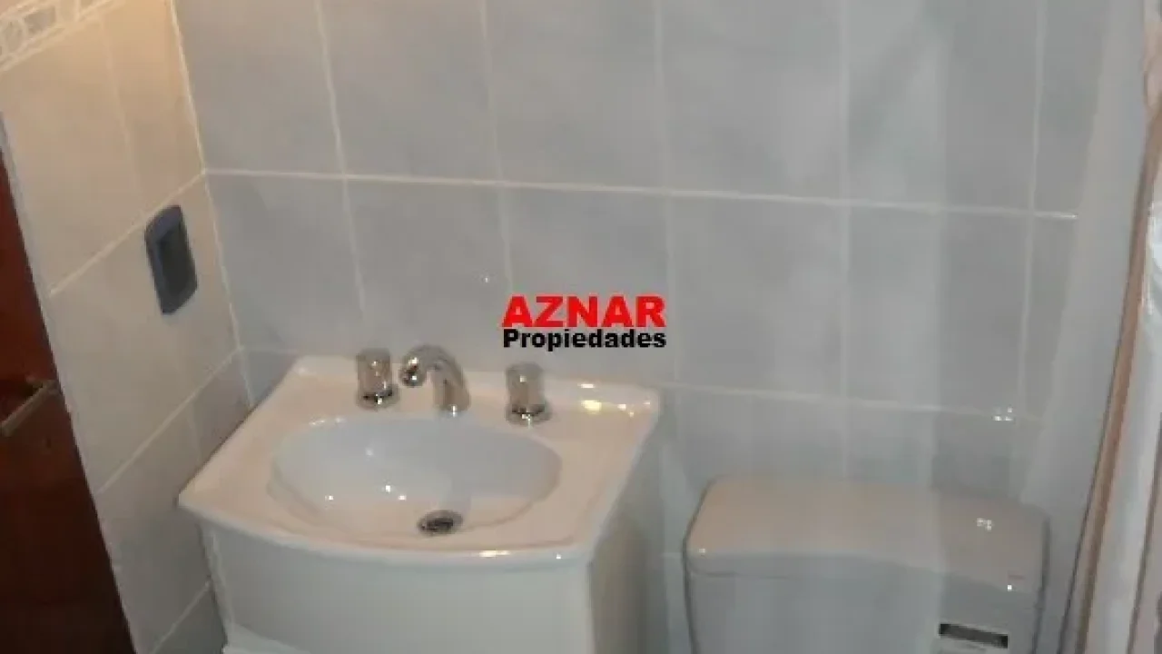 Casa en venta en calle Ombu Nº606 - V.Luzuriaga - La Matanza