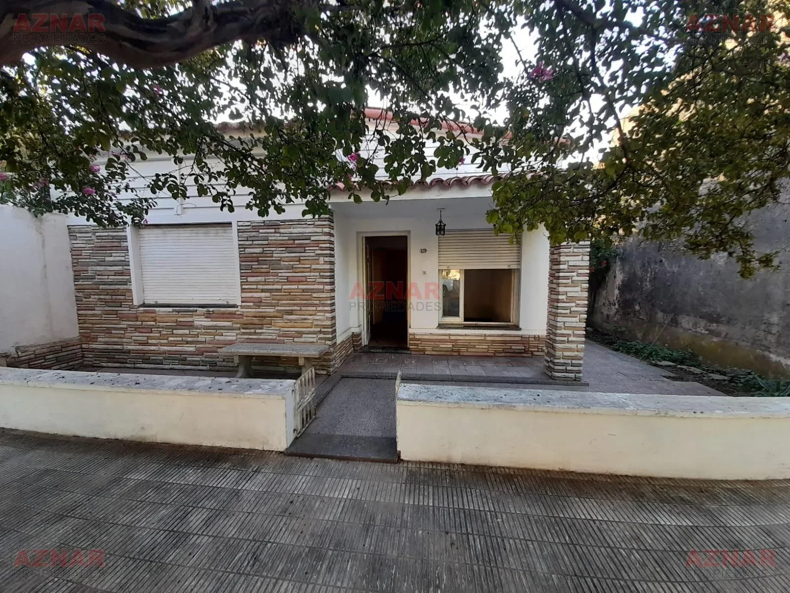 Casa en venta en Irigoyen Nº 320 e/ 12 de Octubre y Del Busto