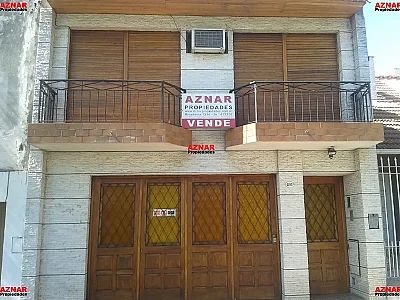 Casa en venta en calle Italia N° 291 e/ Del Busto y Belgrano