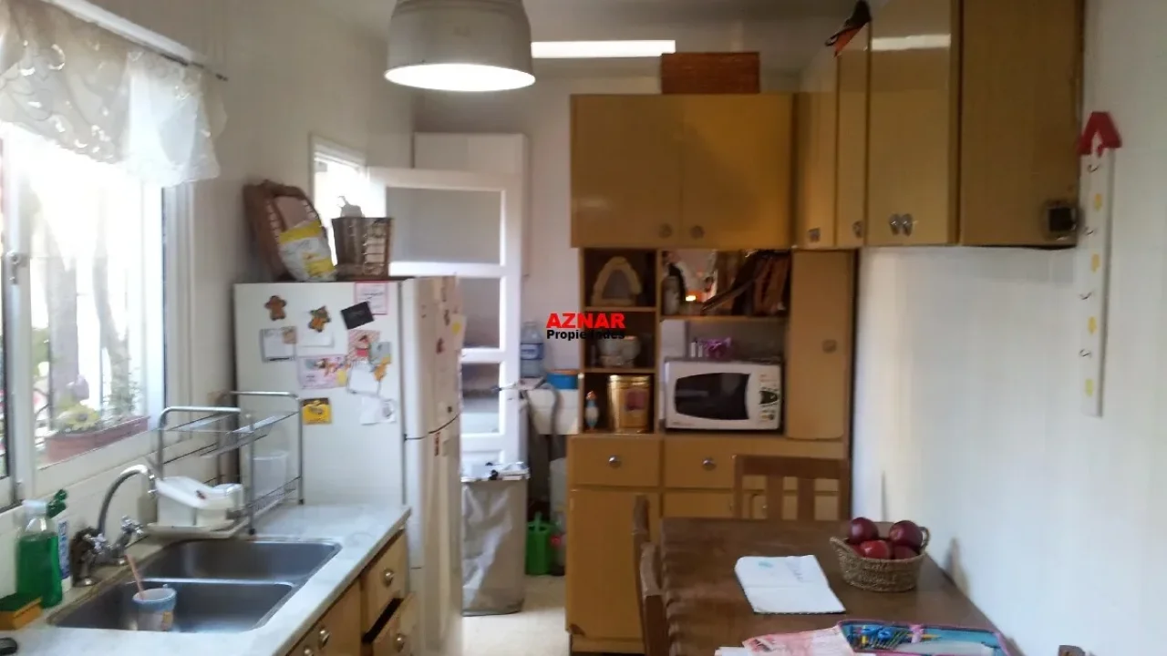 Casa en venta en calle Italia N° 291 e/ Del Busto y Belgrano