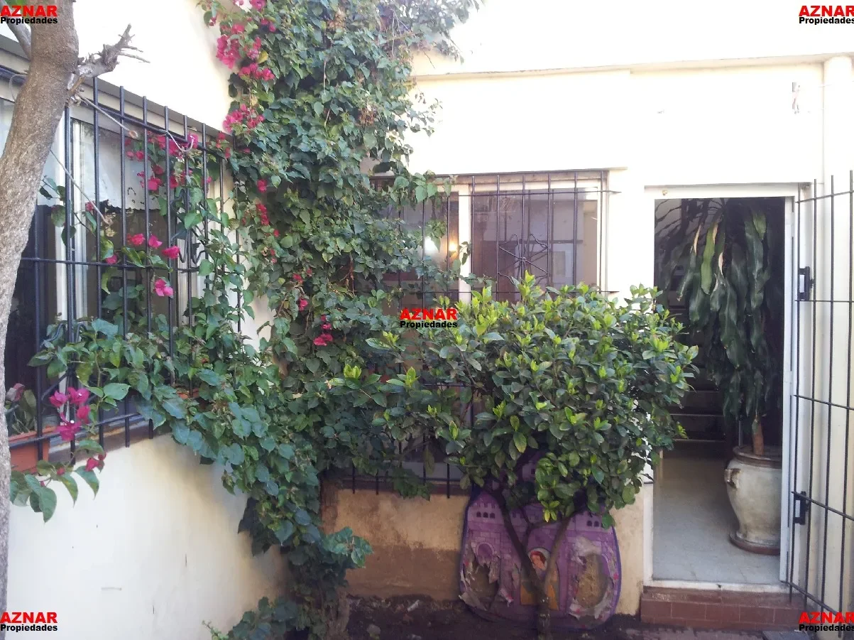 Casa en venta en calle Italia N° 291 e/ Del Busto y Belgrano