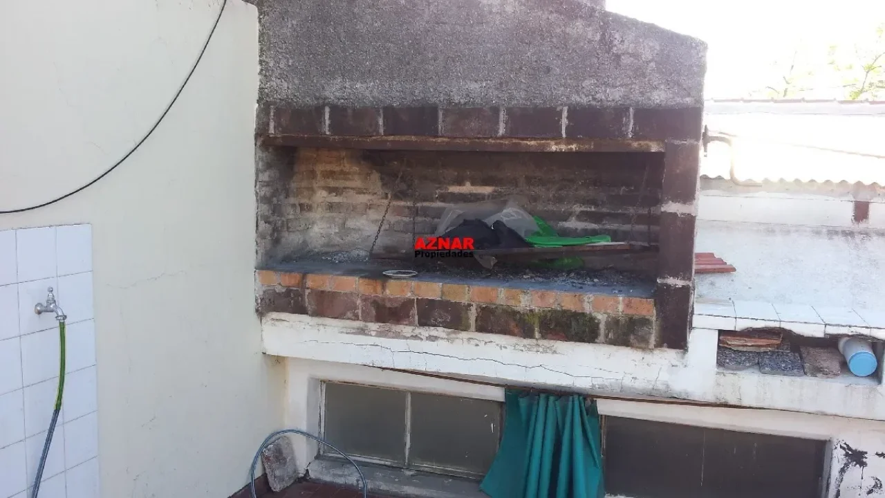 Casa en venta en calle Italia N° 291 e/ Del Busto y Belgrano