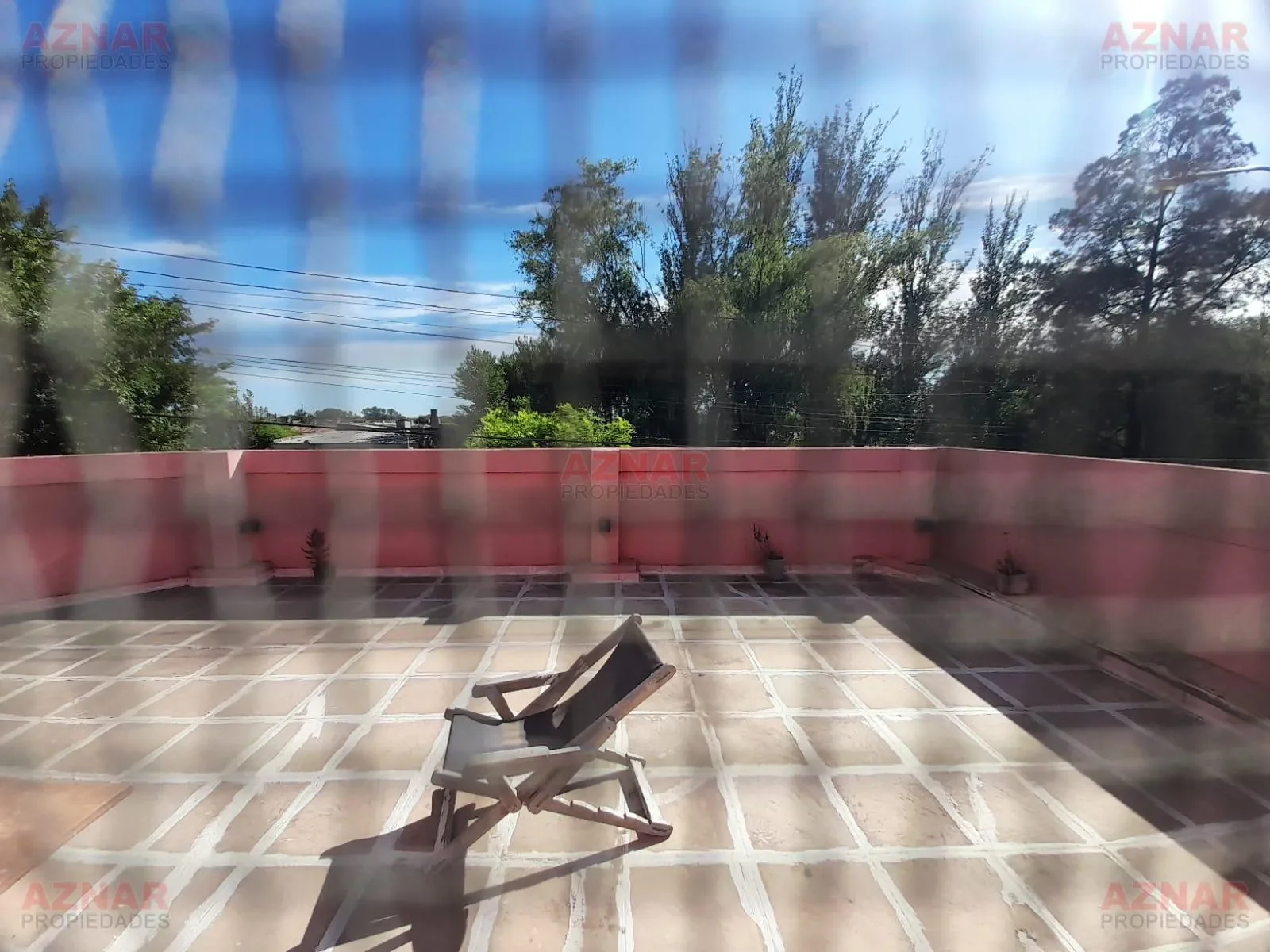 Casa en venta en Gagliardi esquina Cane - Barrio Villa Cora casa N° 5.