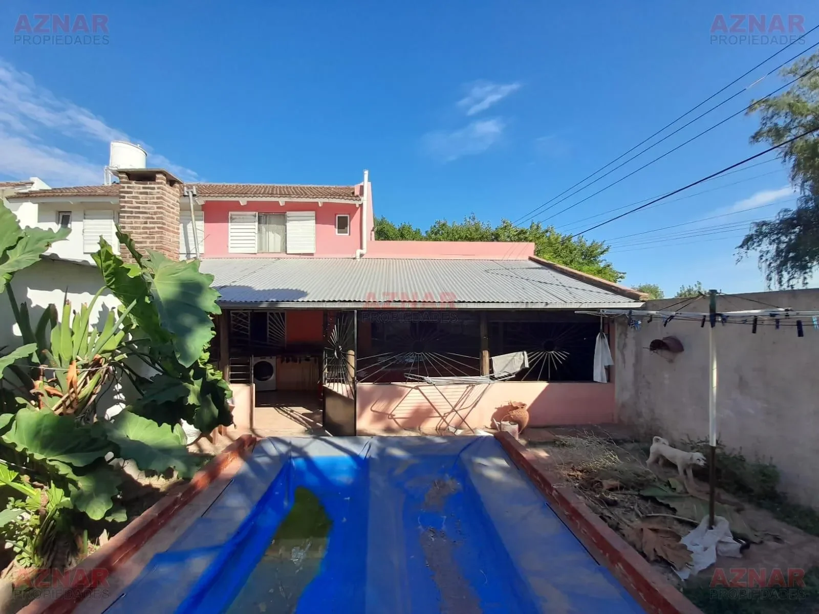 Casa en venta en Gagliardi esquina Cane - Barrio Villa Cora casa N° 5.