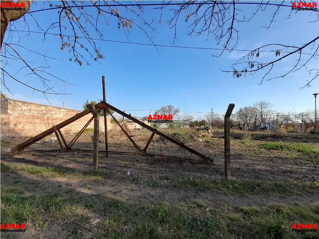 Terrenos en venta en calle Jaime Coll e/ Rauch y Salta