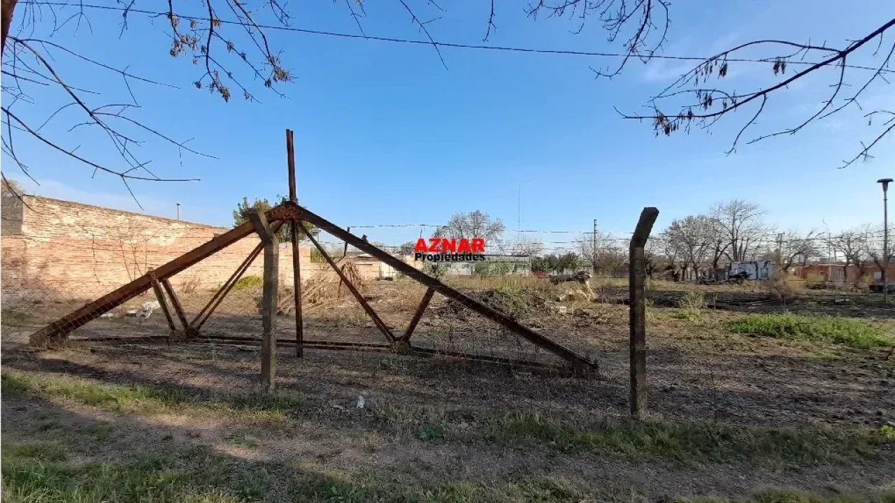 Terrenos en venta en calle Jaime Coll e/ Rauch y Salta