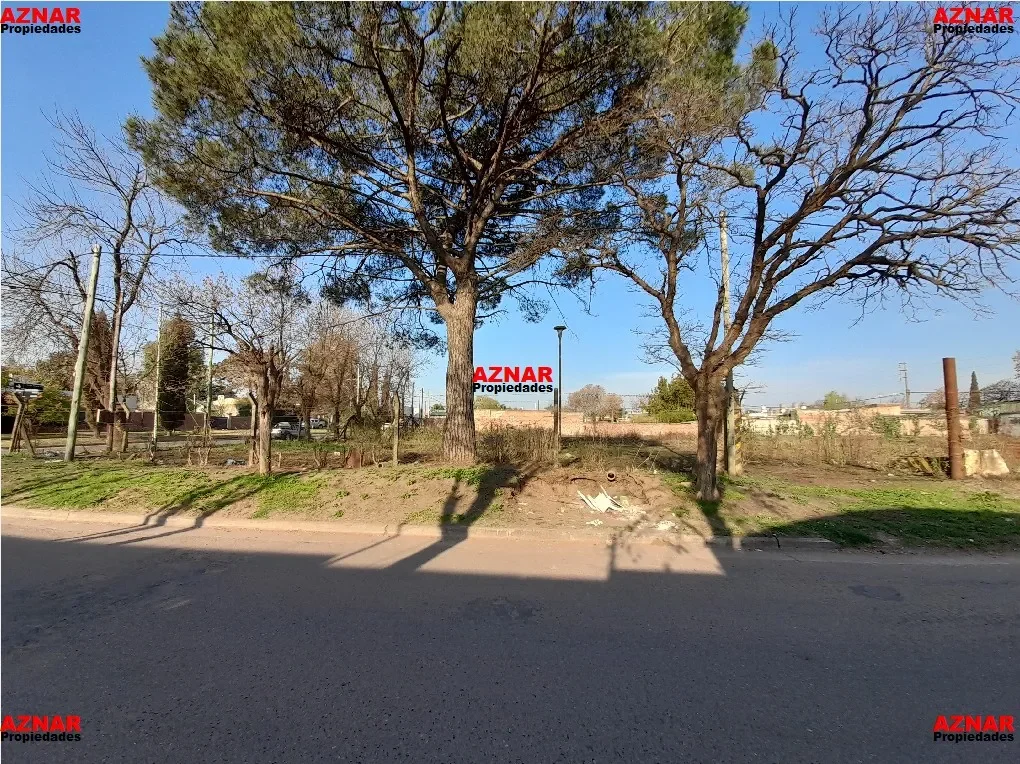 Terrenos en venta en calle Jaime Coll e/ Rauch y Salta