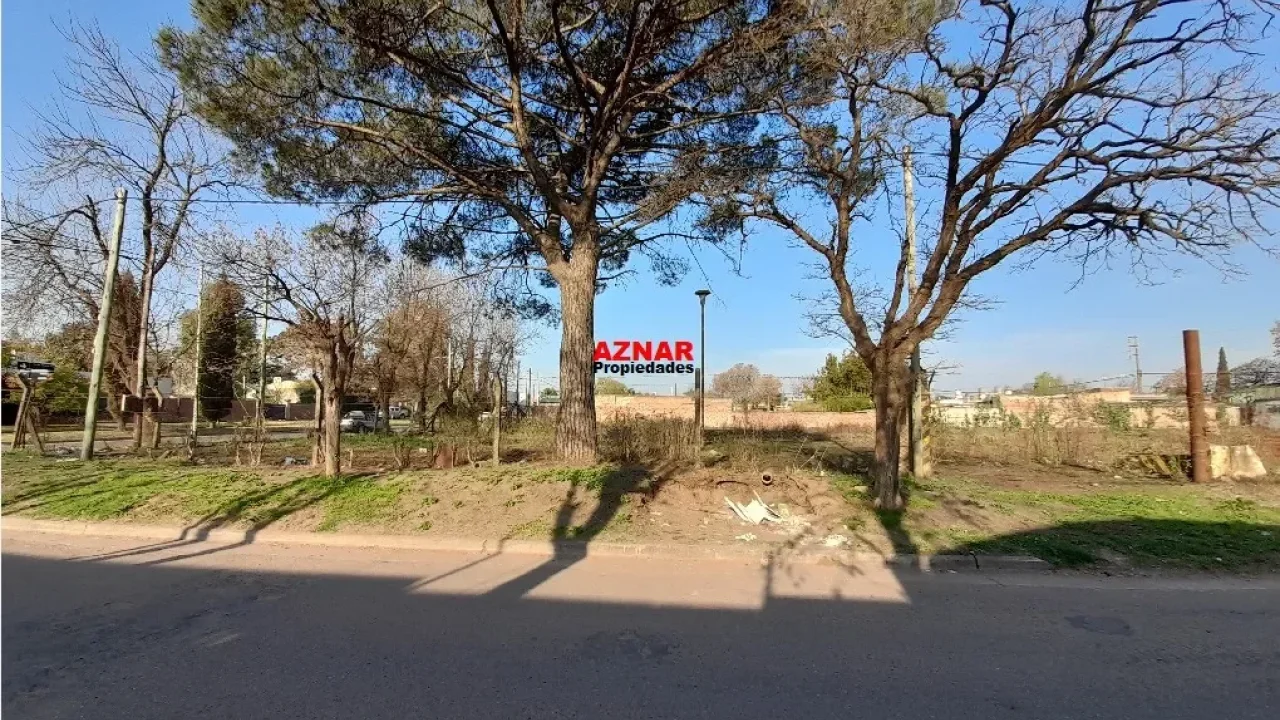 Terrenos en venta en calle Jaime Coll e/ Rauch y Salta