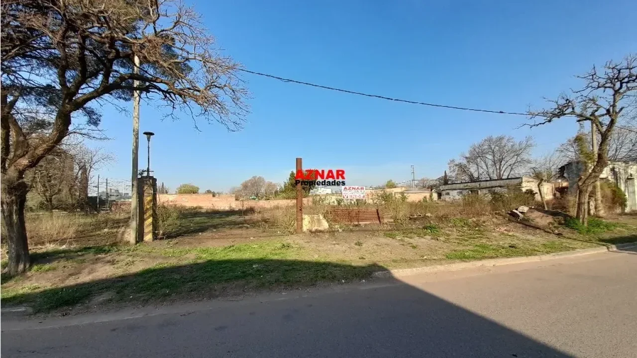 Terrenos en venta en calle Jaime Coll e/ Rauch y Salta