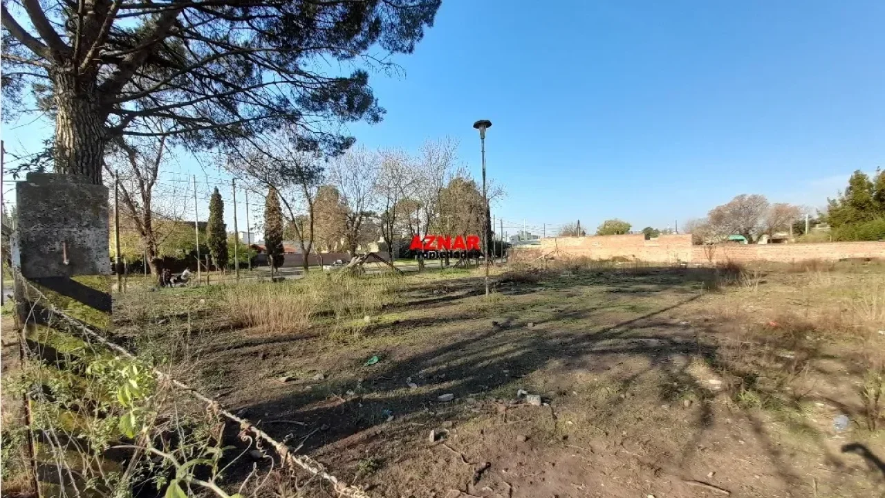 Terrenos en venta en calle Jaime Coll e/ Rauch y Salta