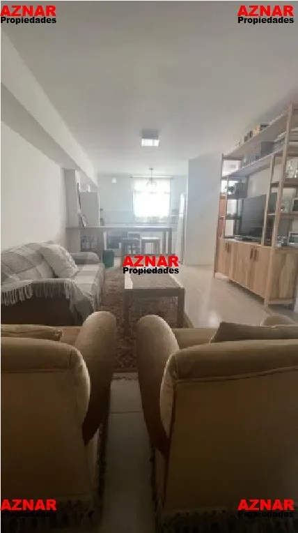 Dúplex en venta en la calle Moya Nº 247 e/ R. de Escalada y San Martin