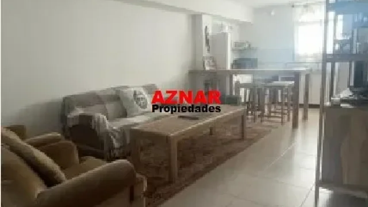 Dúplex en venta en la calle Moya Nº 247 e/ R. de Escalada y San Martin