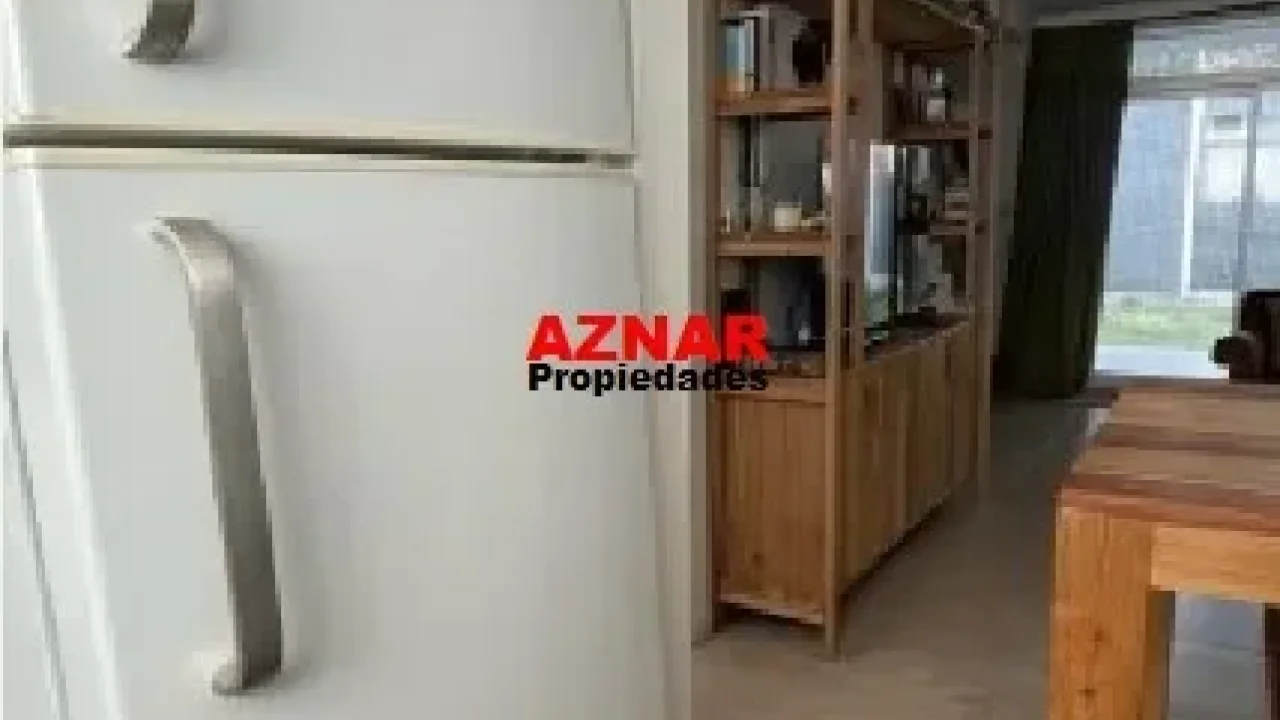 Dúplex en venta en la calle Moya Nº 247 e/ R. de Escalada y San Martin