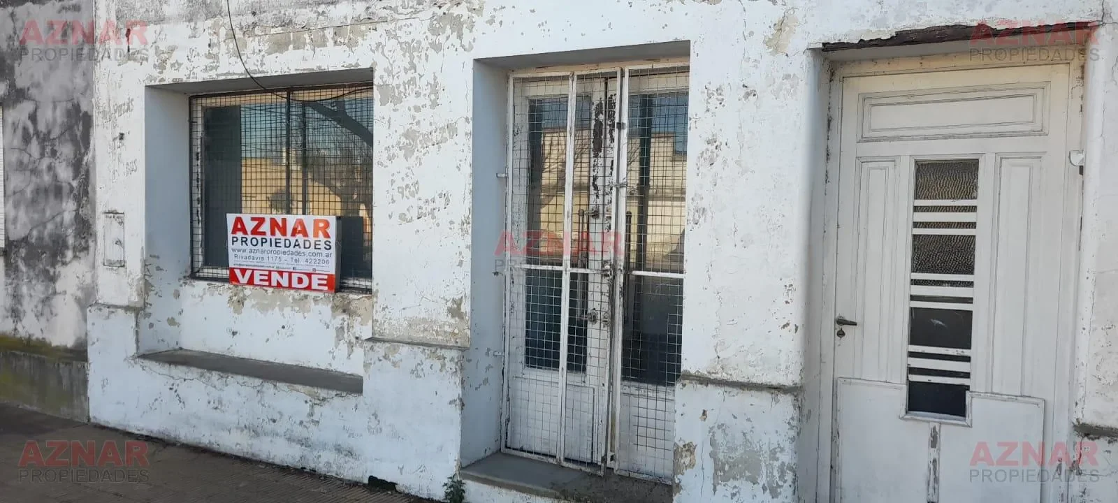 Casa con Local en venta en Pellegrini Nº 624 e/ Lamadrid y Alvear