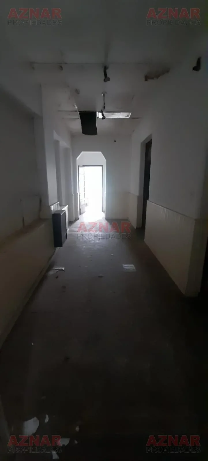 Casa con Local en venta en Pellegrini Nº 624 e/ Lamadrid y Alvear