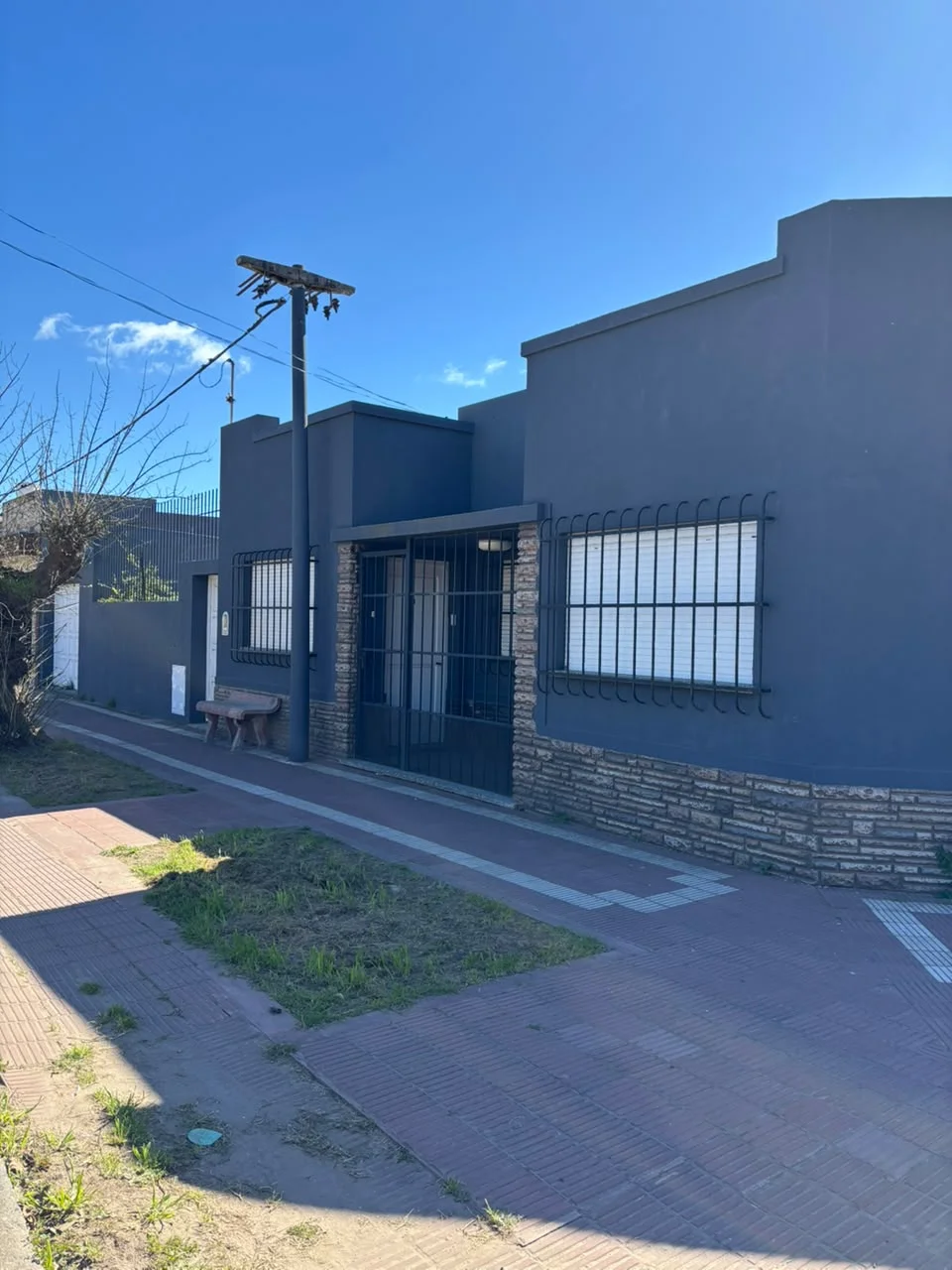 VENTA | CASA AMPLIA EN ESQUINA CON ESPACIO COMERCIAL