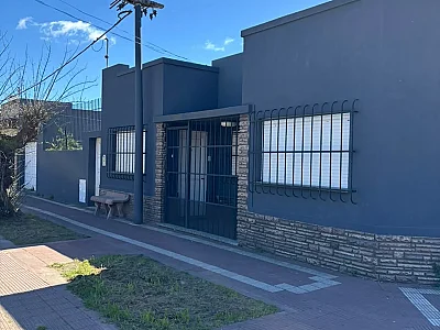 VENTA | CASA AMPLIA EN ESQUINA CON ESPACIO COMERCIAL