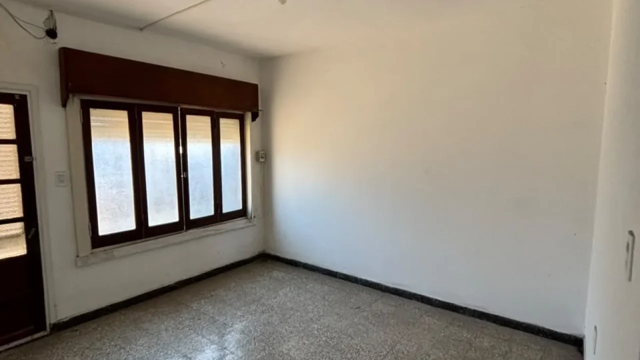 VENTA | CASA AMPLIA EN ESQUINA CON ESPACIO COMERCIAL