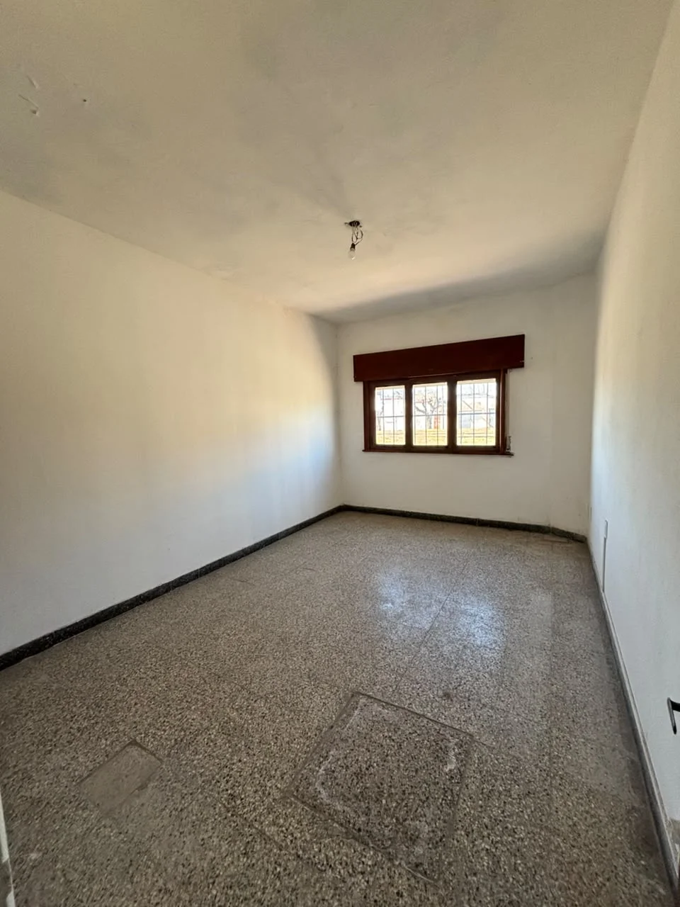 VENTA | CASA AMPLIA EN ESQUINA CON ESPACIO COMERCIAL