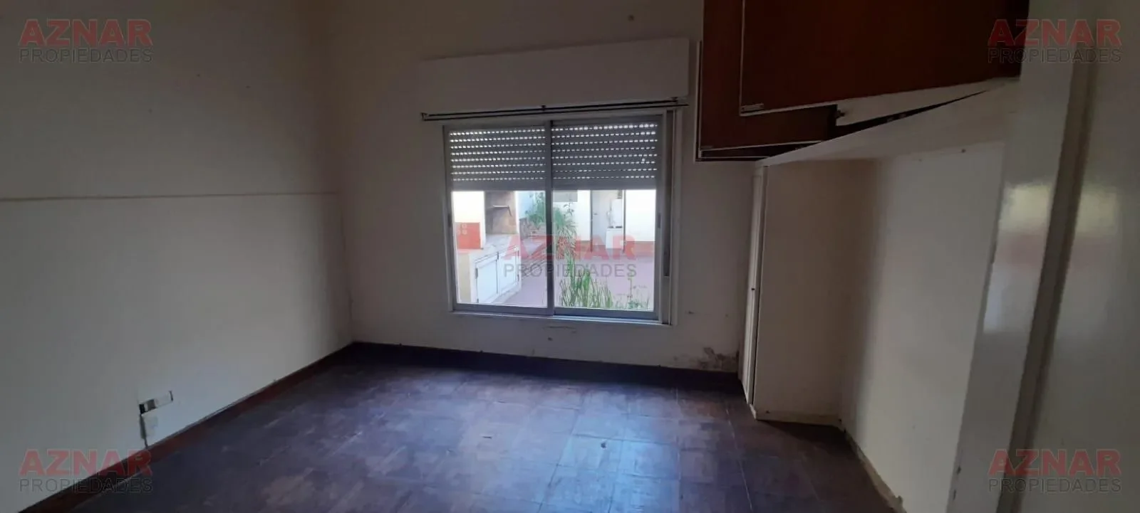 Casa en venta en R. de Escalada Nº 1480 e/ Quiroga y Barrera