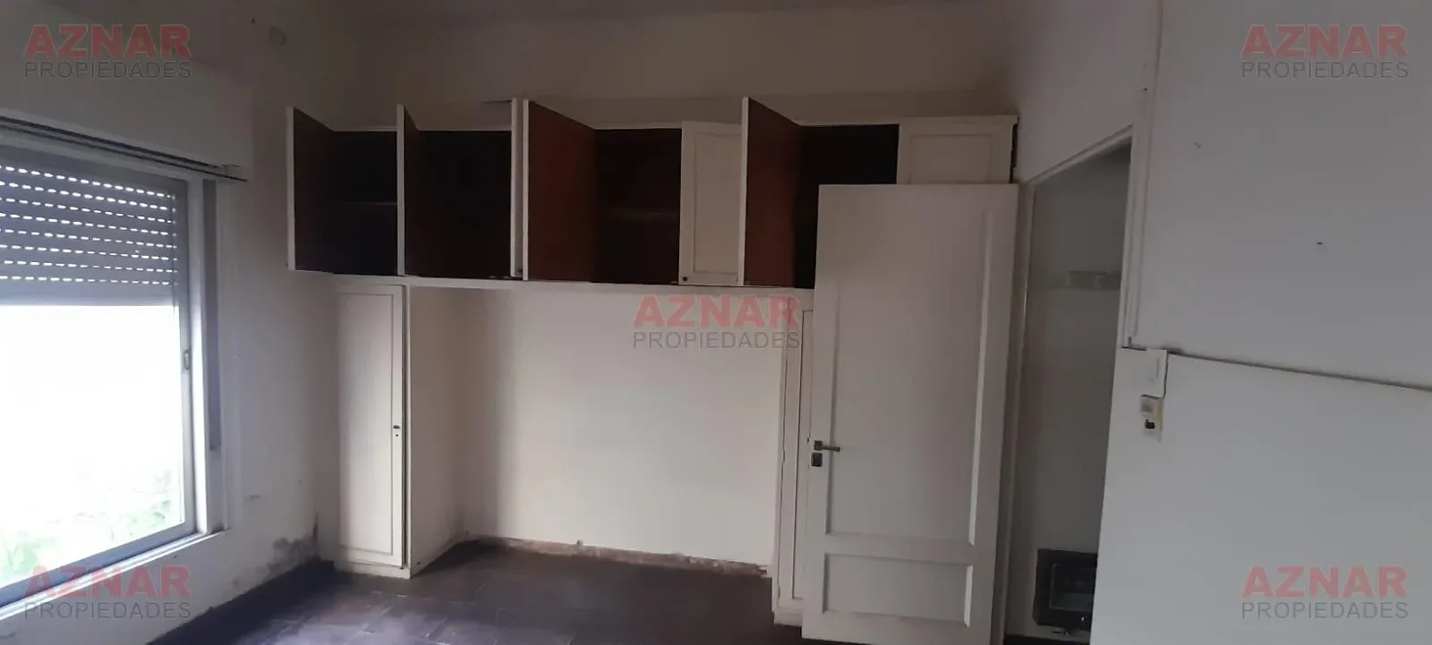 Casa en venta en R. de Escalada Nº 1480 e/ Quiroga y Barrera