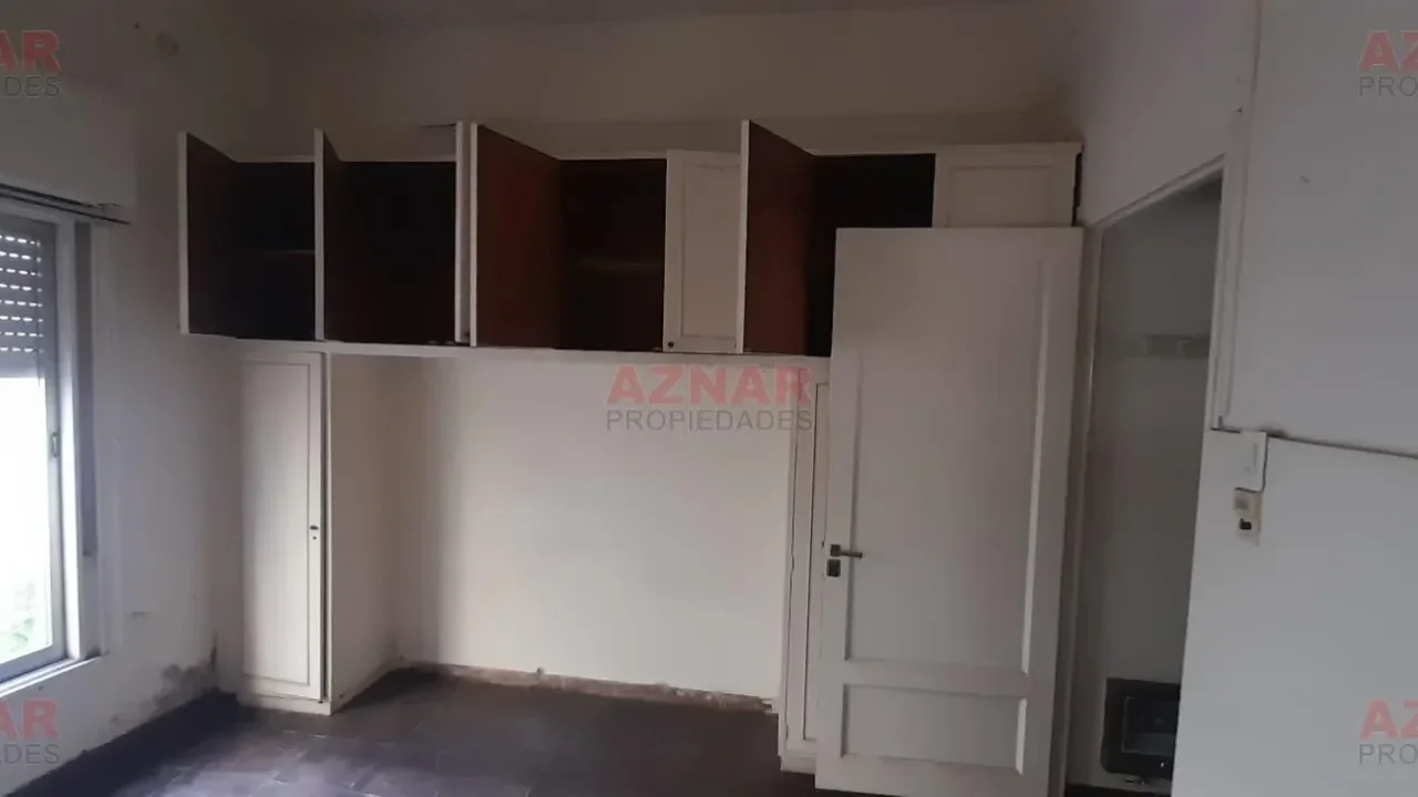 Casa en venta en R. de Escalada Nº 1480 e/ Quiroga y Barrera