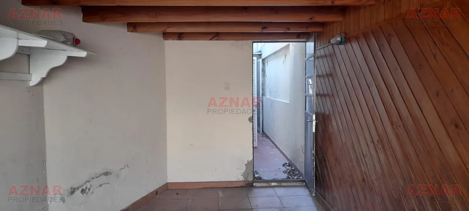 Casa en venta en R. de Escalada Nº 1480 e/ Quiroga y Barrera