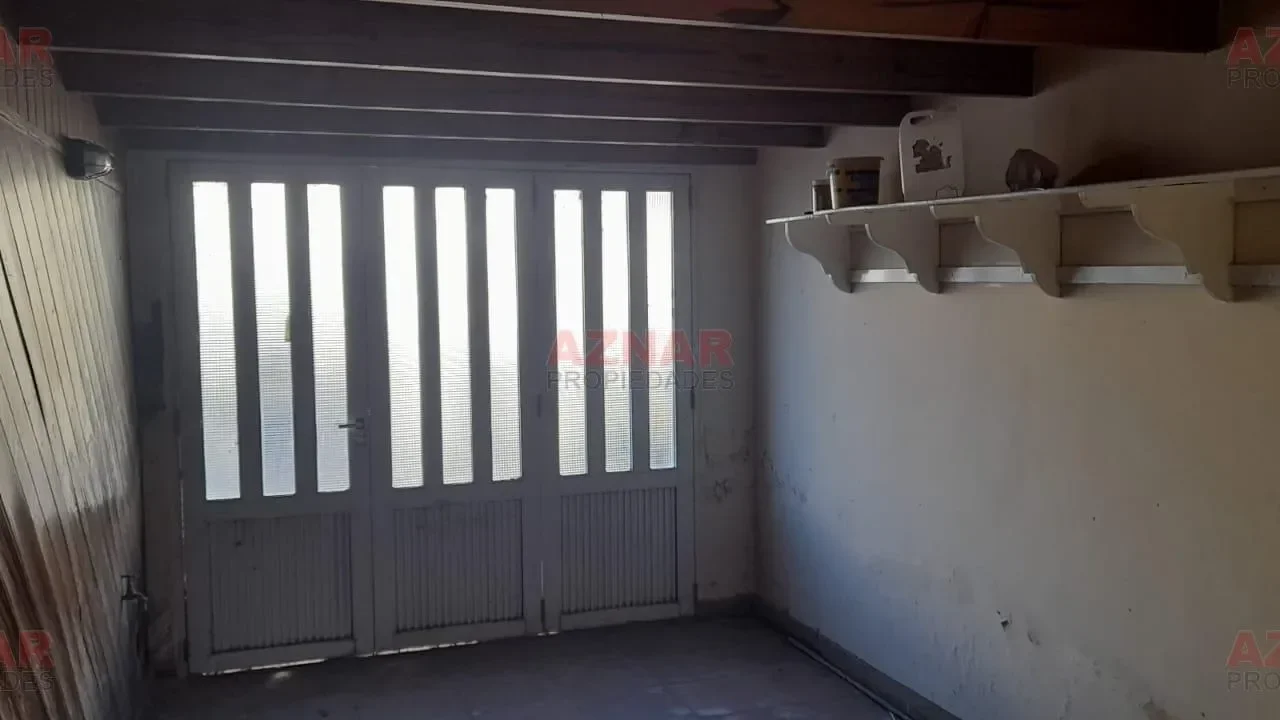Casa en venta en R. de Escalada Nº 1480 e/ Quiroga y Barrera