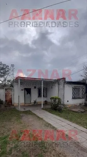 Casa en venta en Falcon Nº 384 e/ 12 de Octubre y Del Busto
