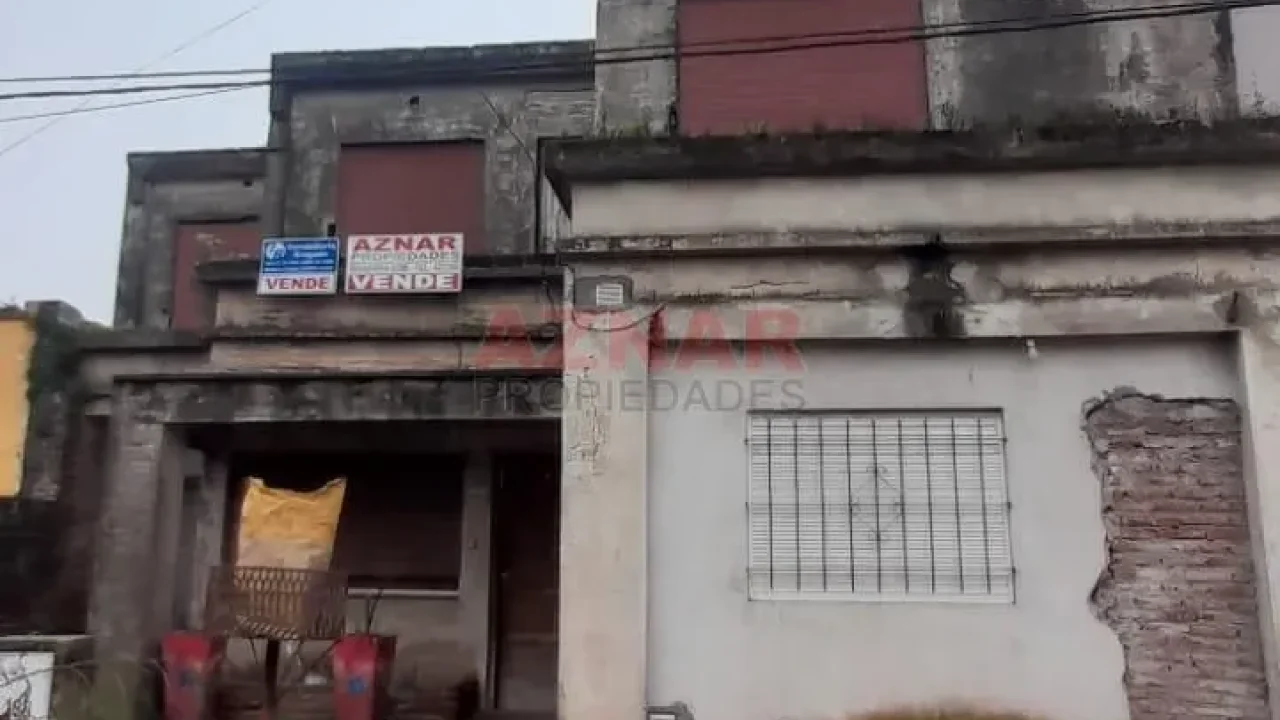 Casa en venta en Tucuman Nº 2356 e/ J.M. de Rosas y Palacios